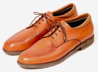 For gentleman with wide feet and hammer toes traced pattern on fronts to not aggravate sensitive toes pair